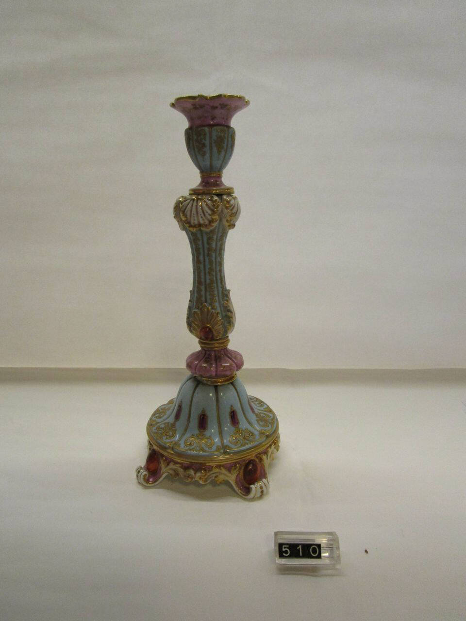 candeliere di Fontainebleau - Parigi, Manifattura Jacob Petit (prima metà sec. XIX)