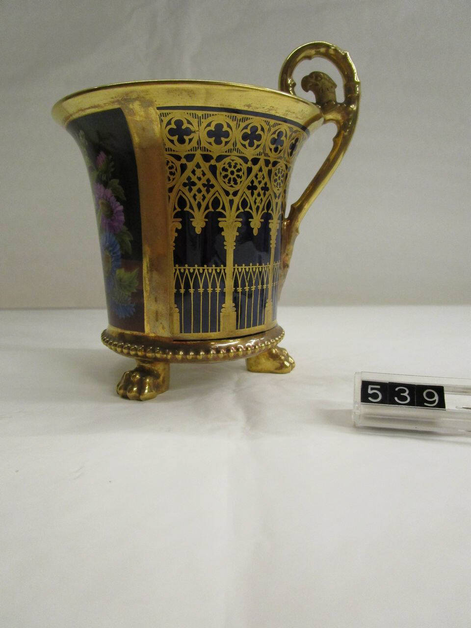 tazza di Parigi, Manifattura Darte (prima metà sec. XIX)