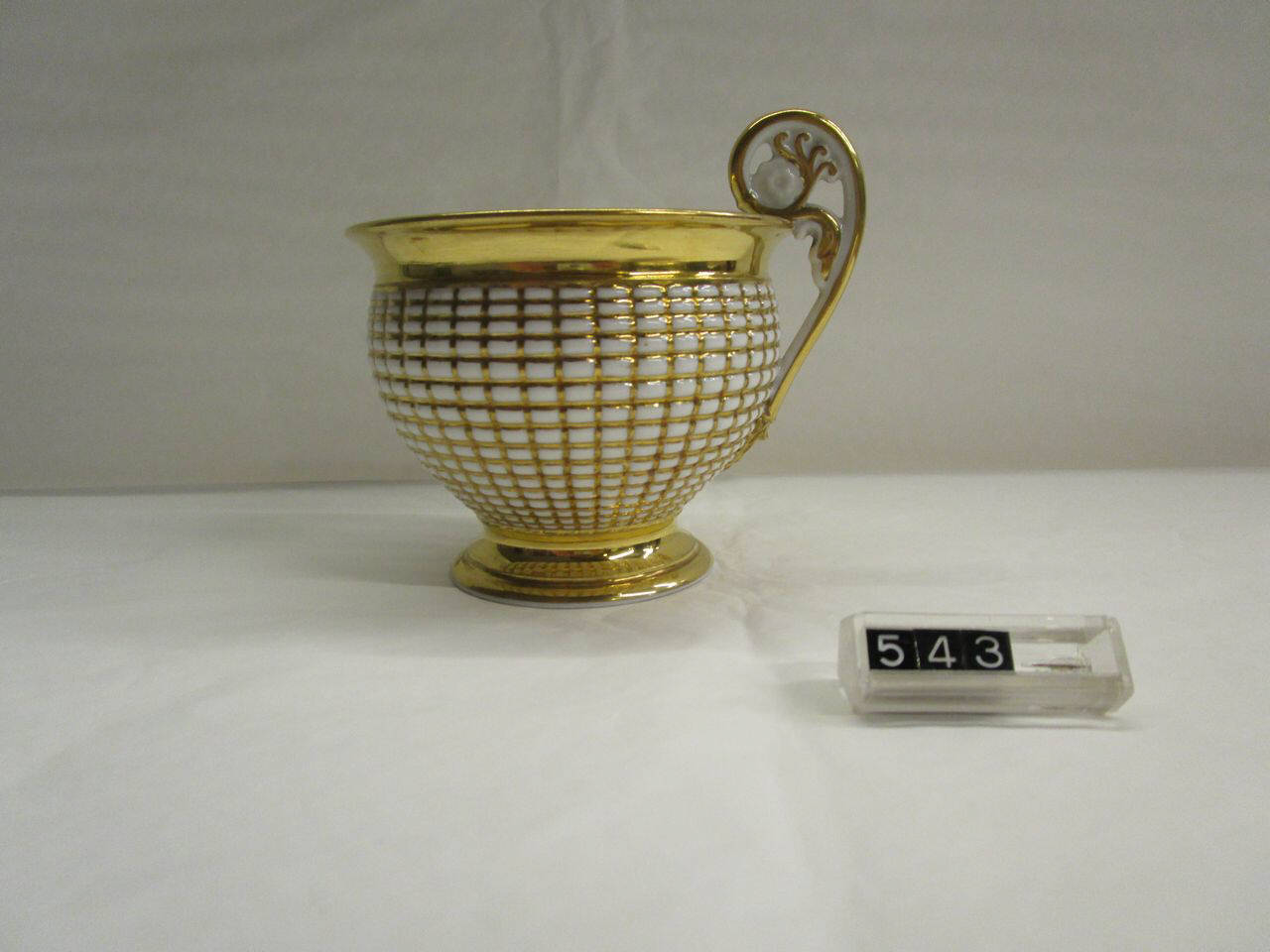 tazza di Parigi, Manifattura Déroche (prima metà sec. XIX)