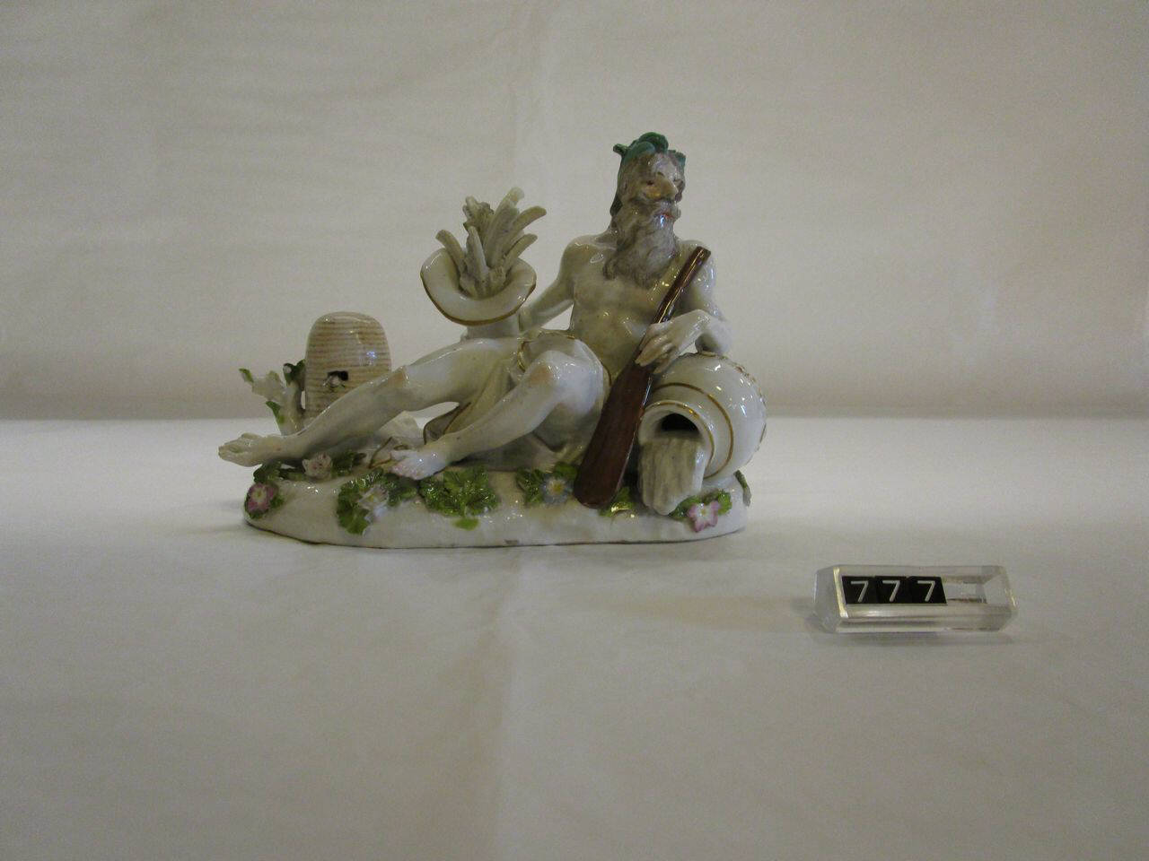 statua di Meissen, Manifattura di Meissen (prima metà sec. XVIII)