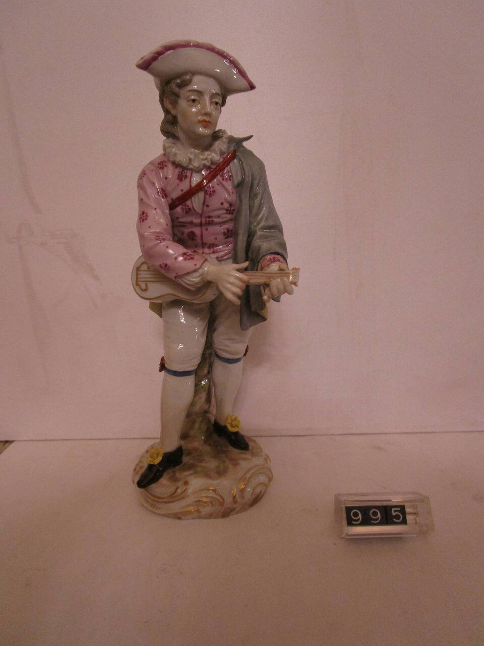 statua di Ludwigsburg, Manifattura di Ludwigsburg (seconda metà sec. XVIII)