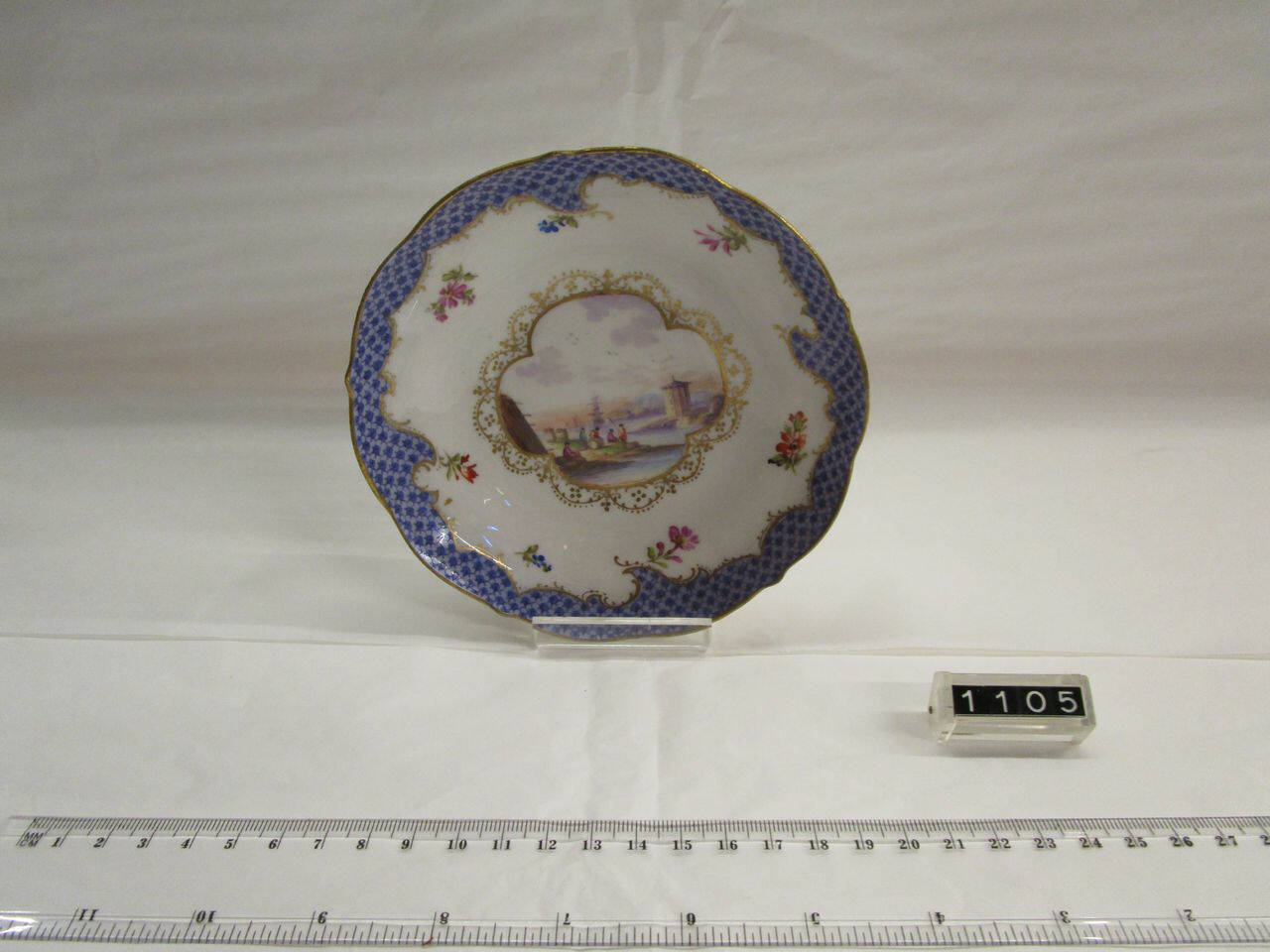 piattino di Meissen, Manifattura di Meissen (fine/ inizio secc. XVIII/ XIX)