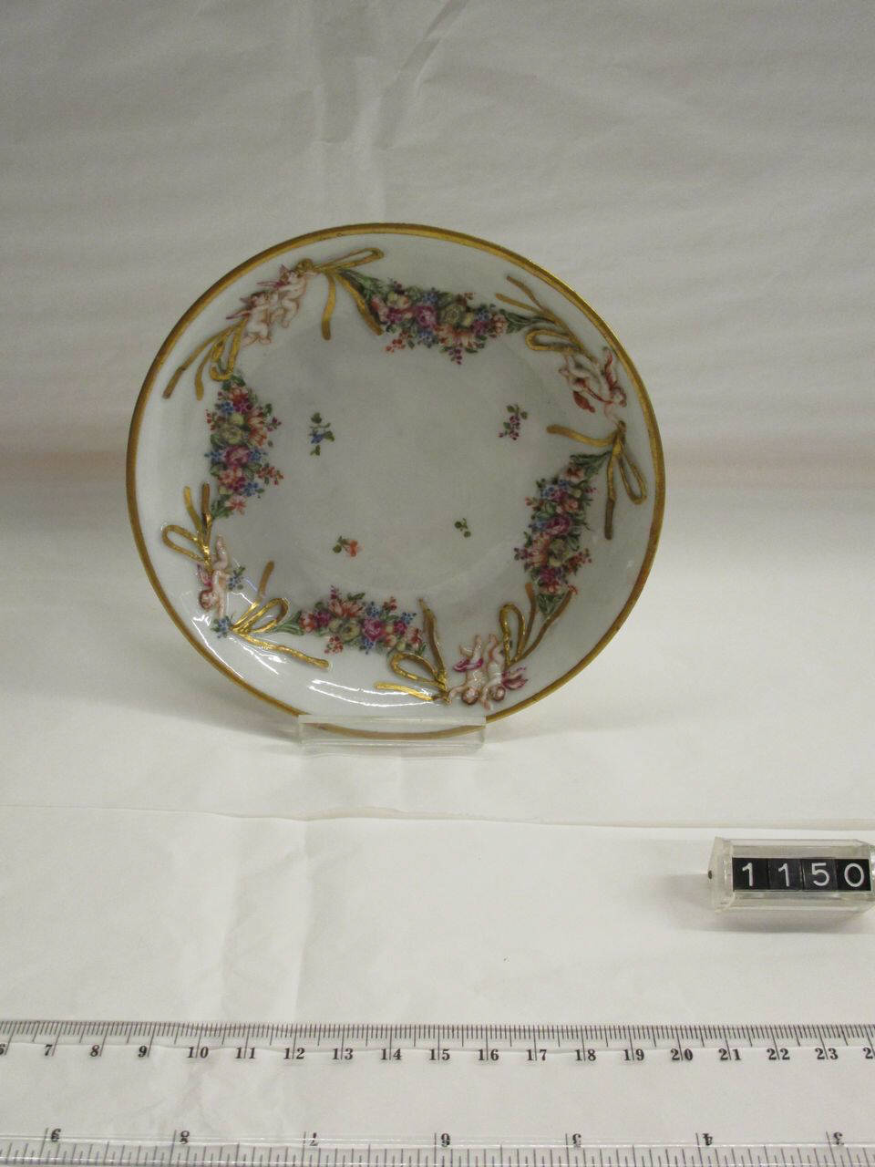 piattino di Doccia, Manifattura Ginori (seconda metà sec. XVIII)