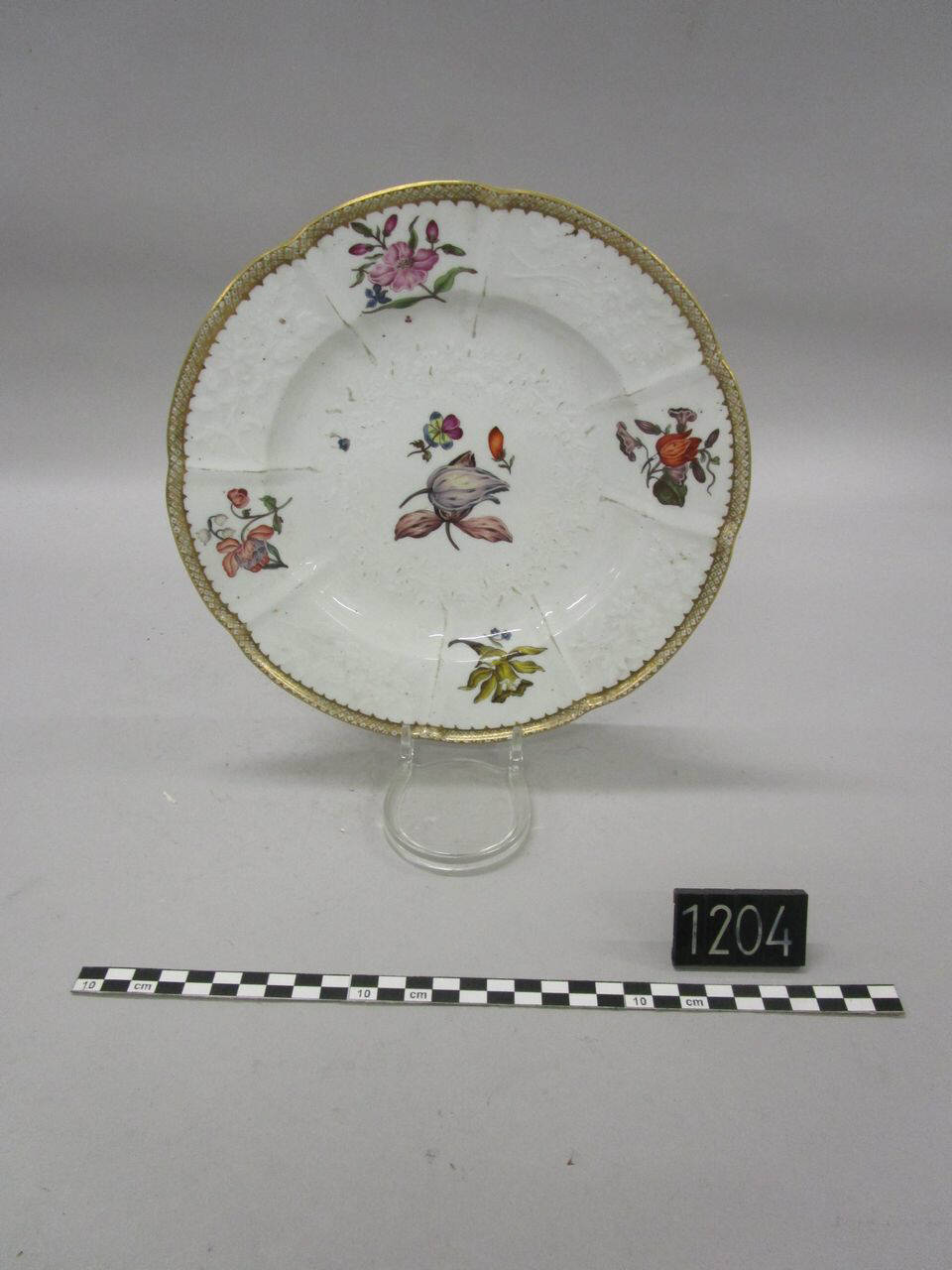piatto di Meissen, Manifattura di Meissen (metà sec. XVIII)