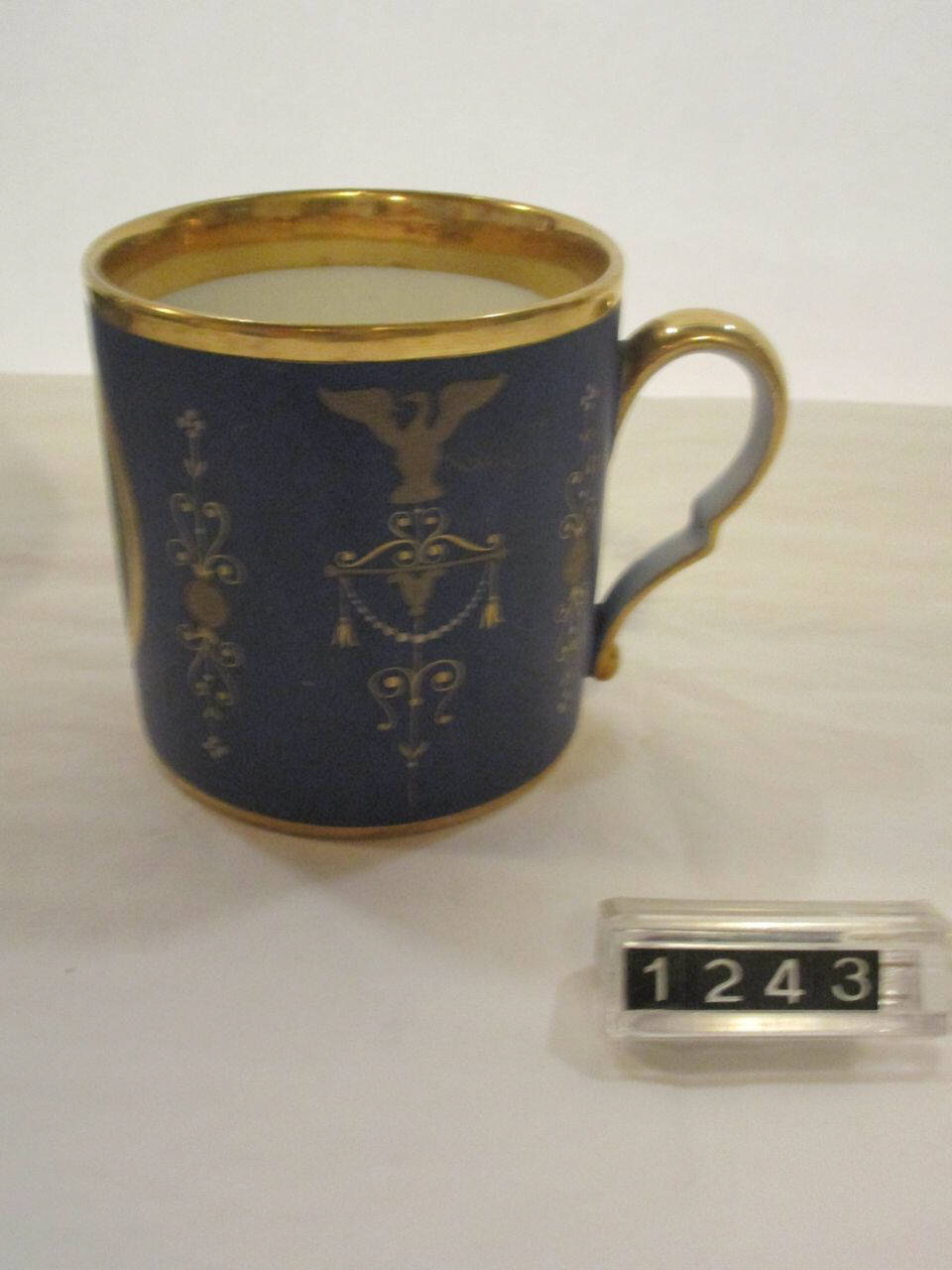 tazza di Parigi, Manifattura Nast (prima metà sec. XIX)