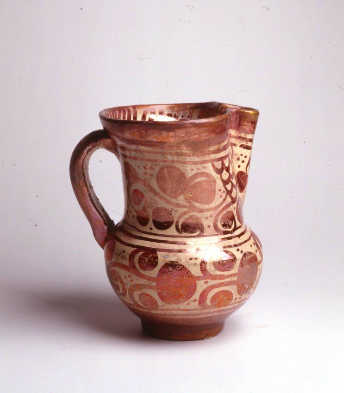 elementi vegetali e geometrici (brocchetta) - manifattura di Manises, Valencia (ultimo trentennio||primo trentennio sec. XVII||sec. XVIII)