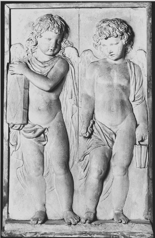 angioletti con oggetti liturgici (rilievo) di Appiani, Andrea; Pizzi, Angelo (sec. XVIII)
