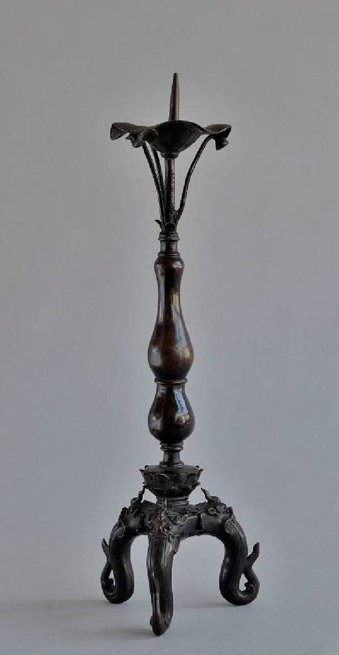 foglia di loto (candeliere) - ambito Cina (secc. XV/ XVII)