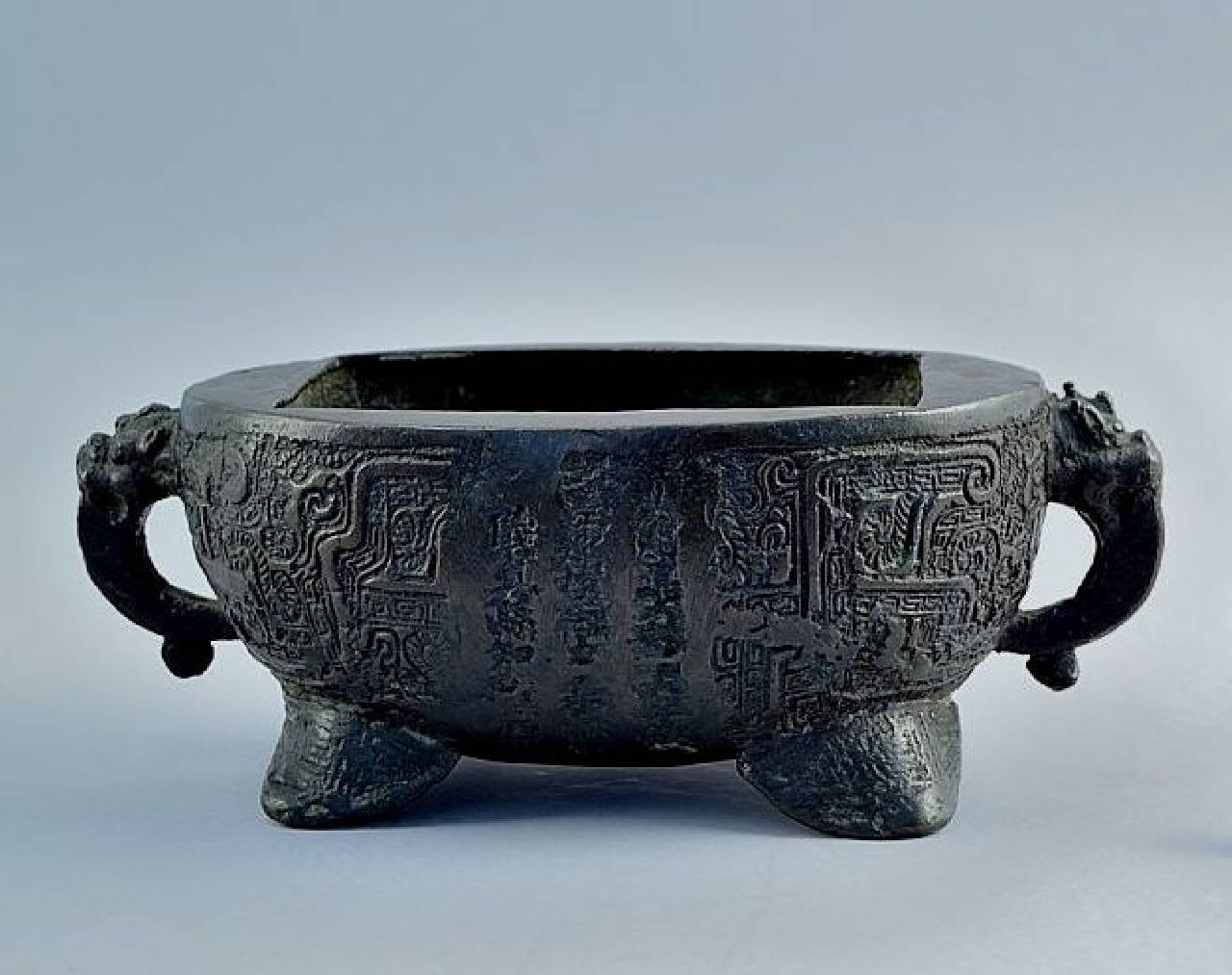 motivi decorativi astratti (incensiere) - ambito Cina (sec. XIX)