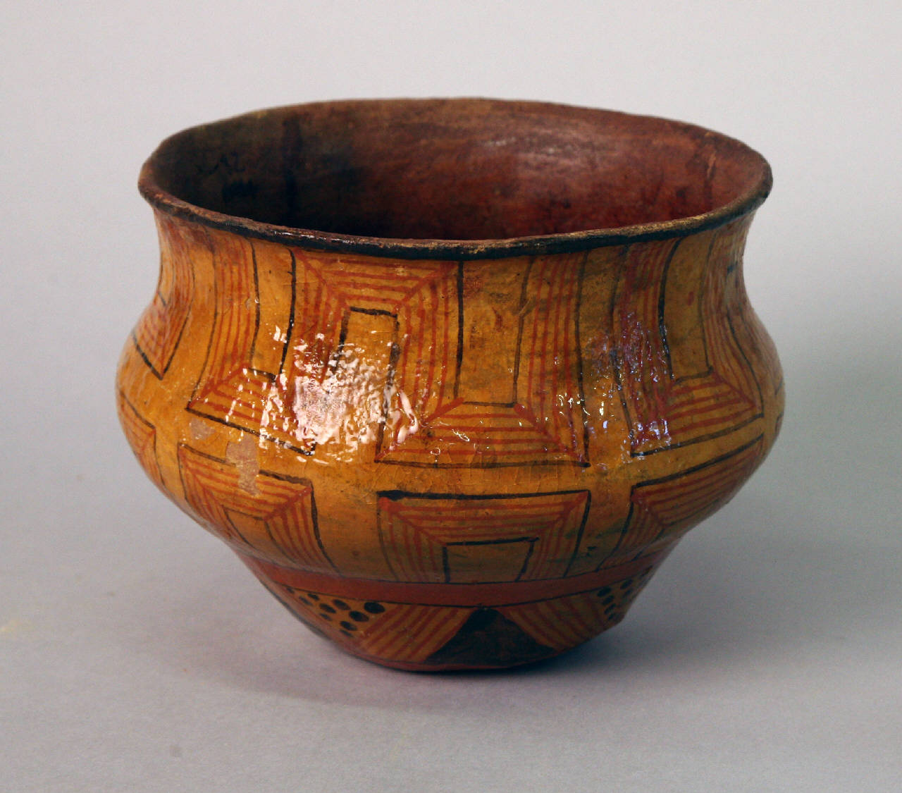 recipiente - popolazione Asurini (seconda metà sec. XX)