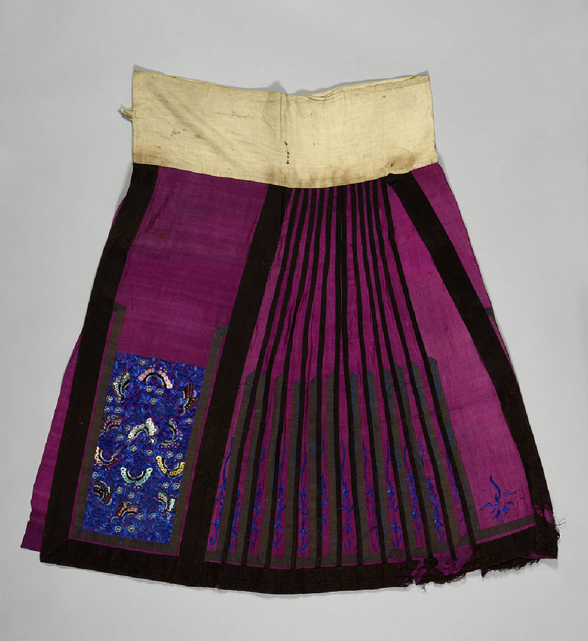 Fiori e farfalle (gonna) - ambito Cina (secc. XIX/ XX)