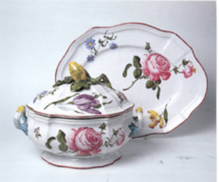 motivo decorativo floreale (zuppiera) - manifattura di Emile Samson (seconda metà sec. XIX)