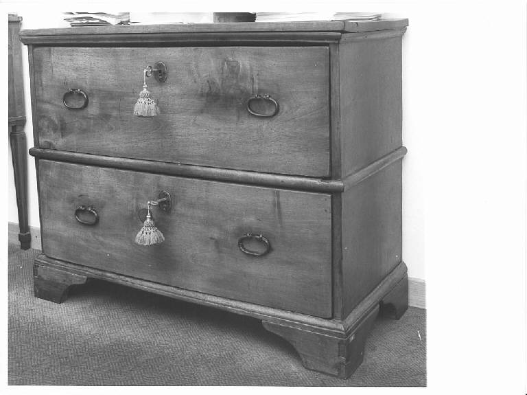 cassettone - ambito lombardo (seconda metà sec. XVIII)