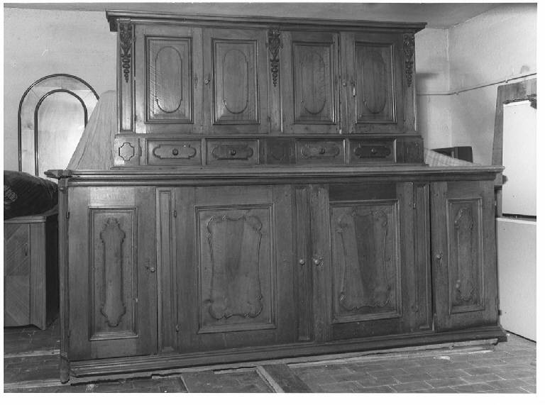 armadio da sacrestia - ambito lombardo (sec. XVIII)