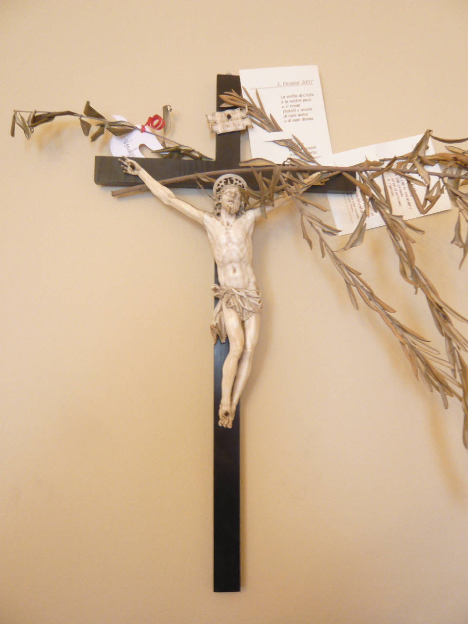 Cristo Crocifisso (croce da parete) - bottega italiana (sec. XVII)