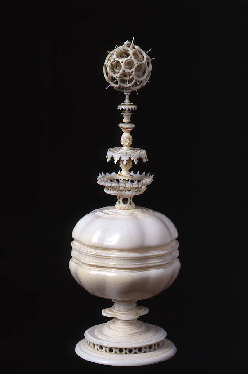 pisside con coperchio - bottega tedesca (prima metà sec. XVII)