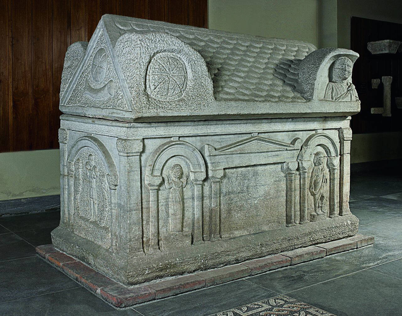 Sarcofago detto di Lambrate (sarcofago) di Scultore - ambito lombardo (fine/ inizio sec. III)