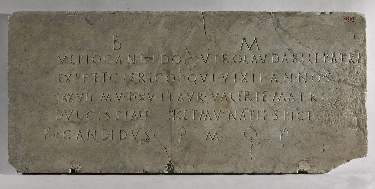 Epigrafe di Flavius Candidus (lastra) di Lapicida - ambito lombardo (fine/inizio sec. IV)