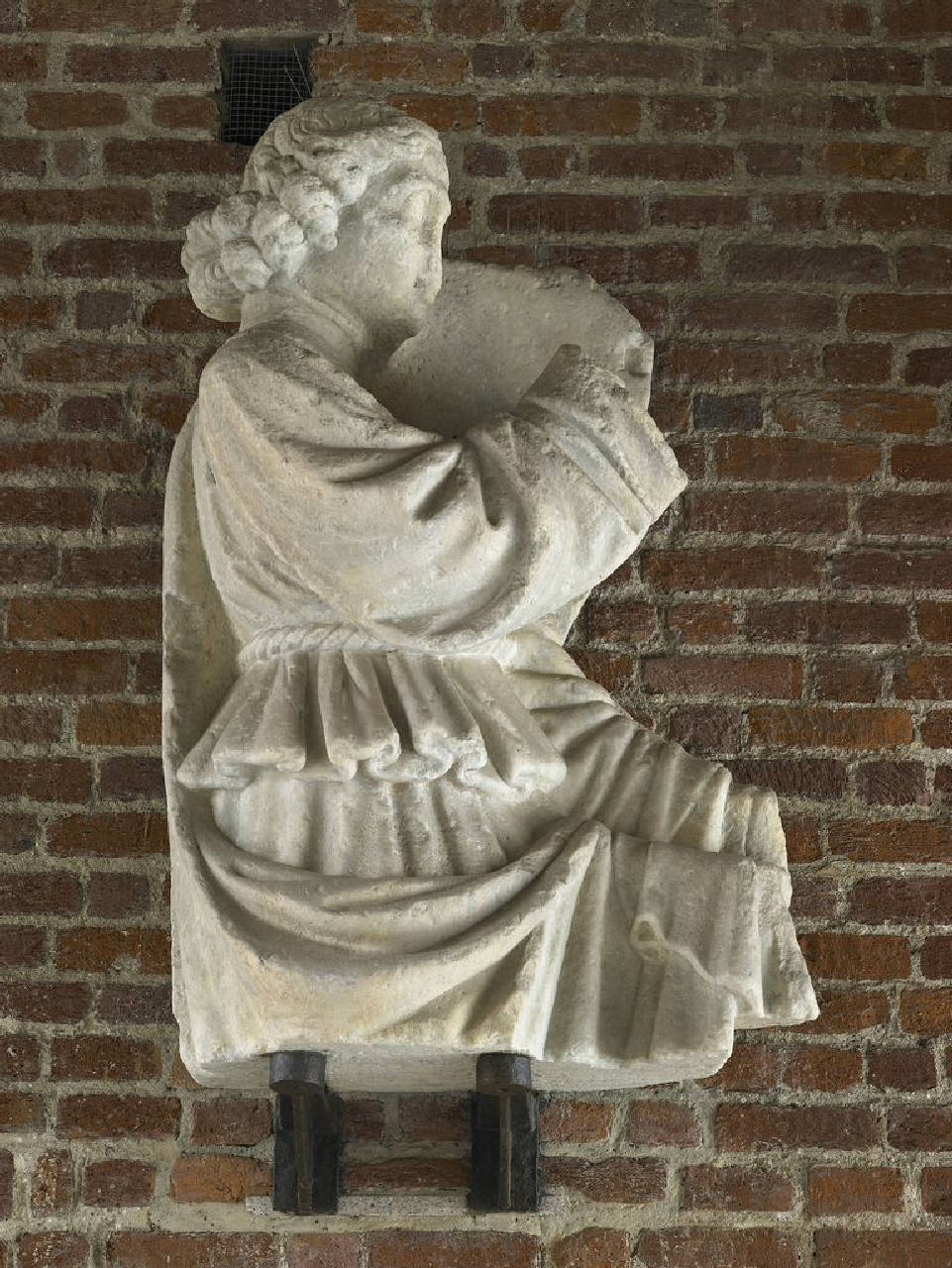 Arcangelo Gabriele (statua) di Scultore - ambito lombardo (terzo quarto sec. XV)