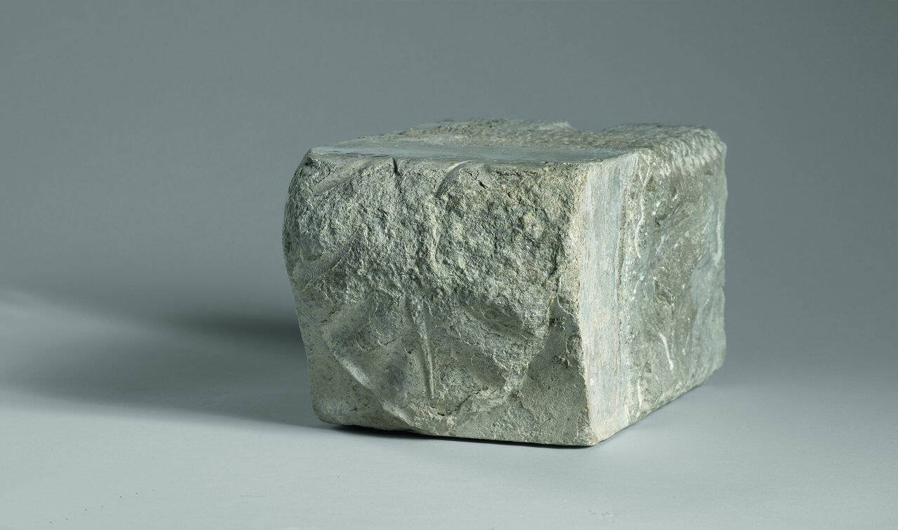 Mensola con foglia (mensola) di Scultore - ambito lombardo (fine/ inizio sec. XIV)