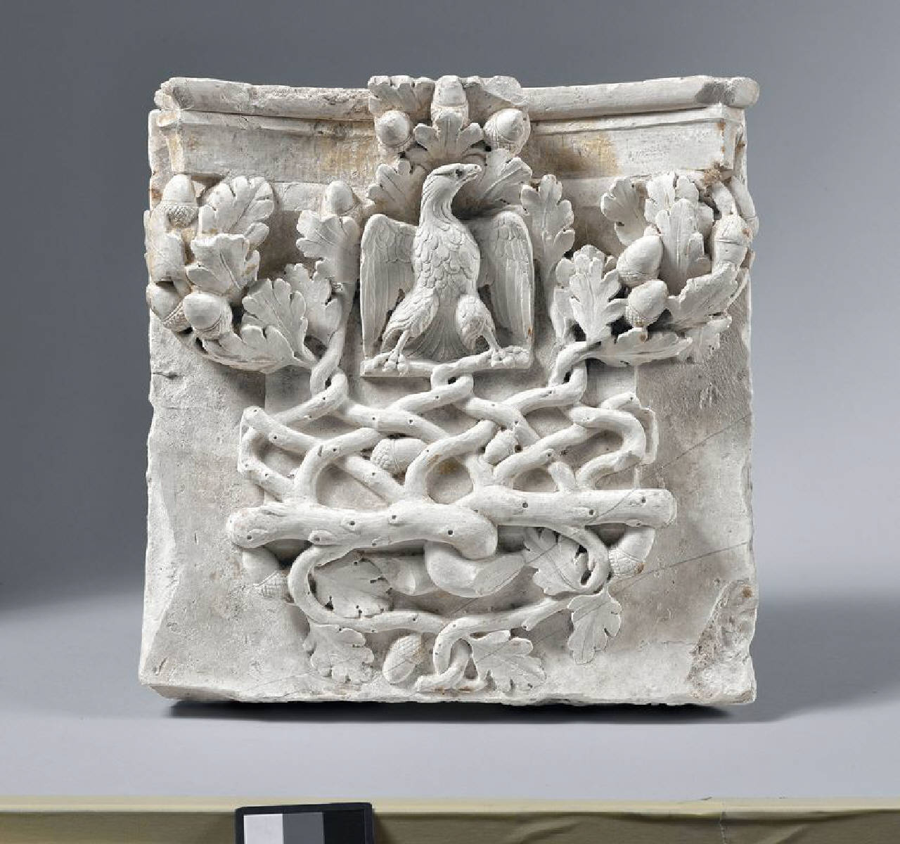 Capitello di lesena con stemma Landriani Della Rovere, in pendant (capitello di lesena) di Scultore - ambito lombardo (inizio sec. XVI)
