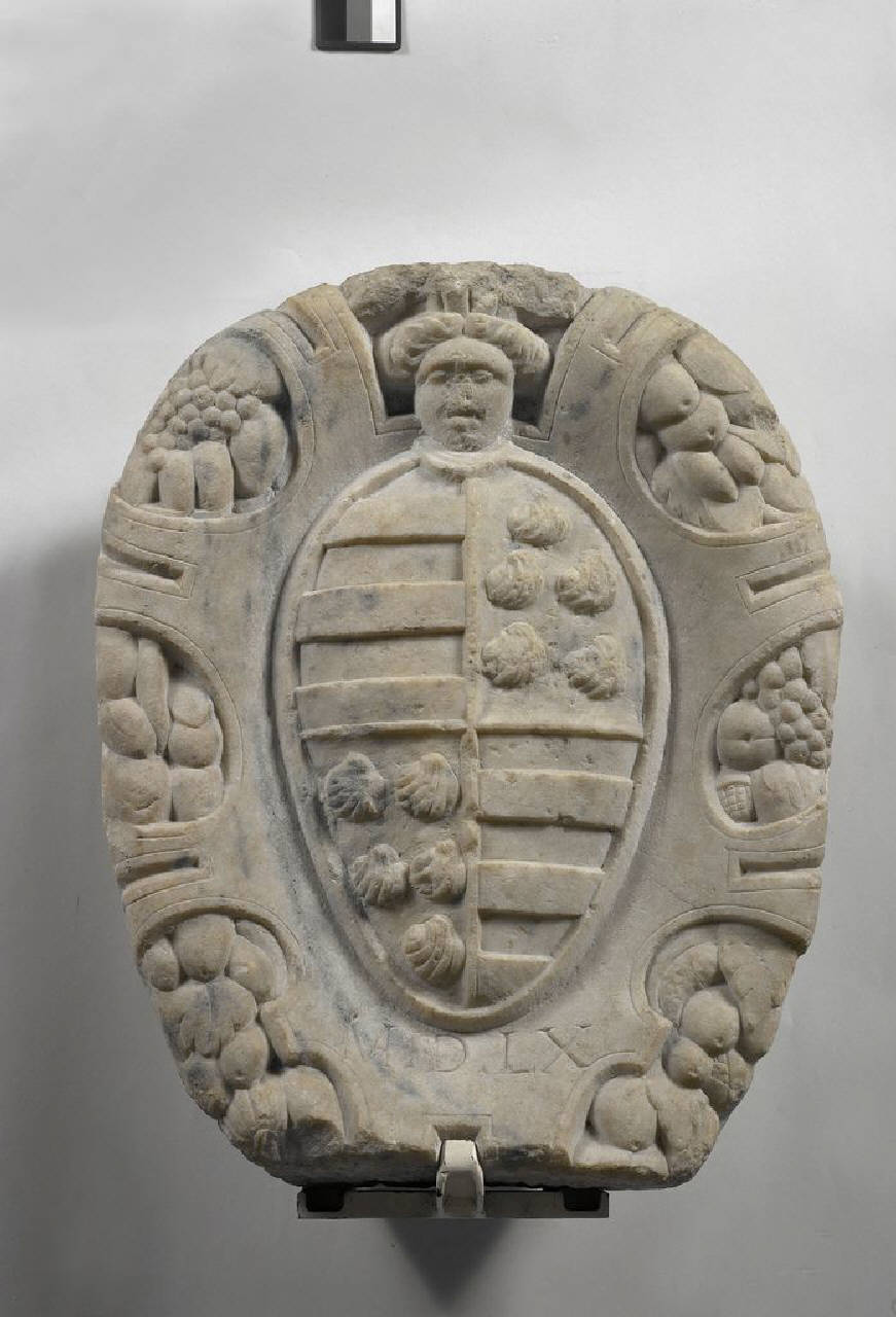 Scudo con stemma di Alonso Pimentel castellano di Porta Giovia (1557-1565) (lastra ovale, altorilievo) di Scultore - ambito lombardo (terzo quarto sec. XVI)