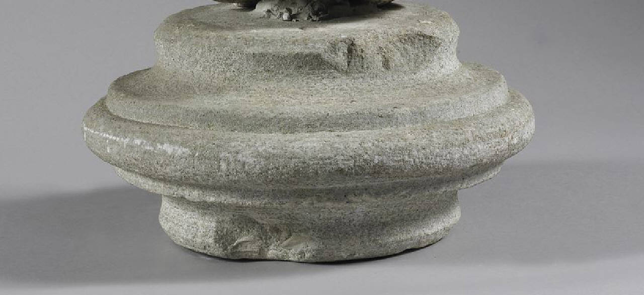 Base a doppia scozia (base? Collarino?) di Scultore - ambito lombardo (sec. XVI)