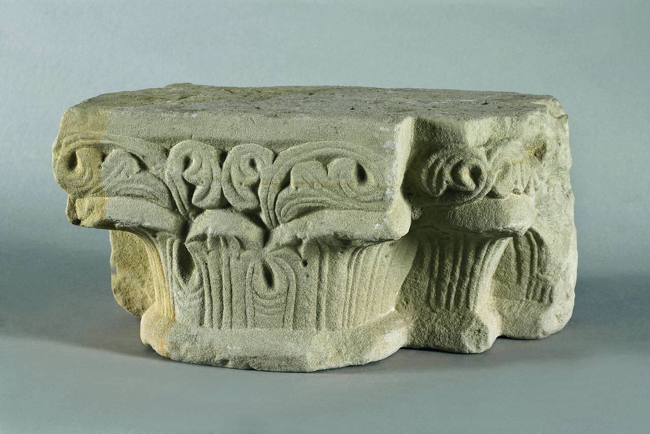 Capitello di semilastro (capitello) di Scultore - ambito lombardo (fine XII)