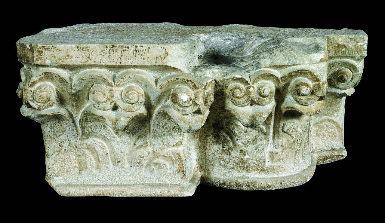 Capitello di pilastro composito, a tre sezioni (capitello di pilastro composito) di Scultore - ambito lombardo (fine-prima metà sec. XIII sec. XII)