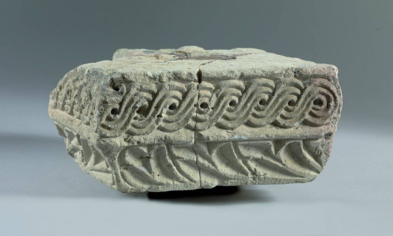 Base d'imposta, parte di (pulvino) di Scultore - ambito lombardo (fine sec. XI)