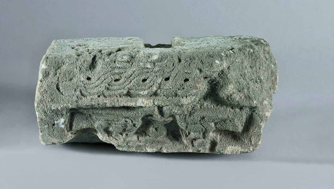 Base d'imposta, frammento di (pulvino) di Scultore - ambito lombardo (fine sec. XI)