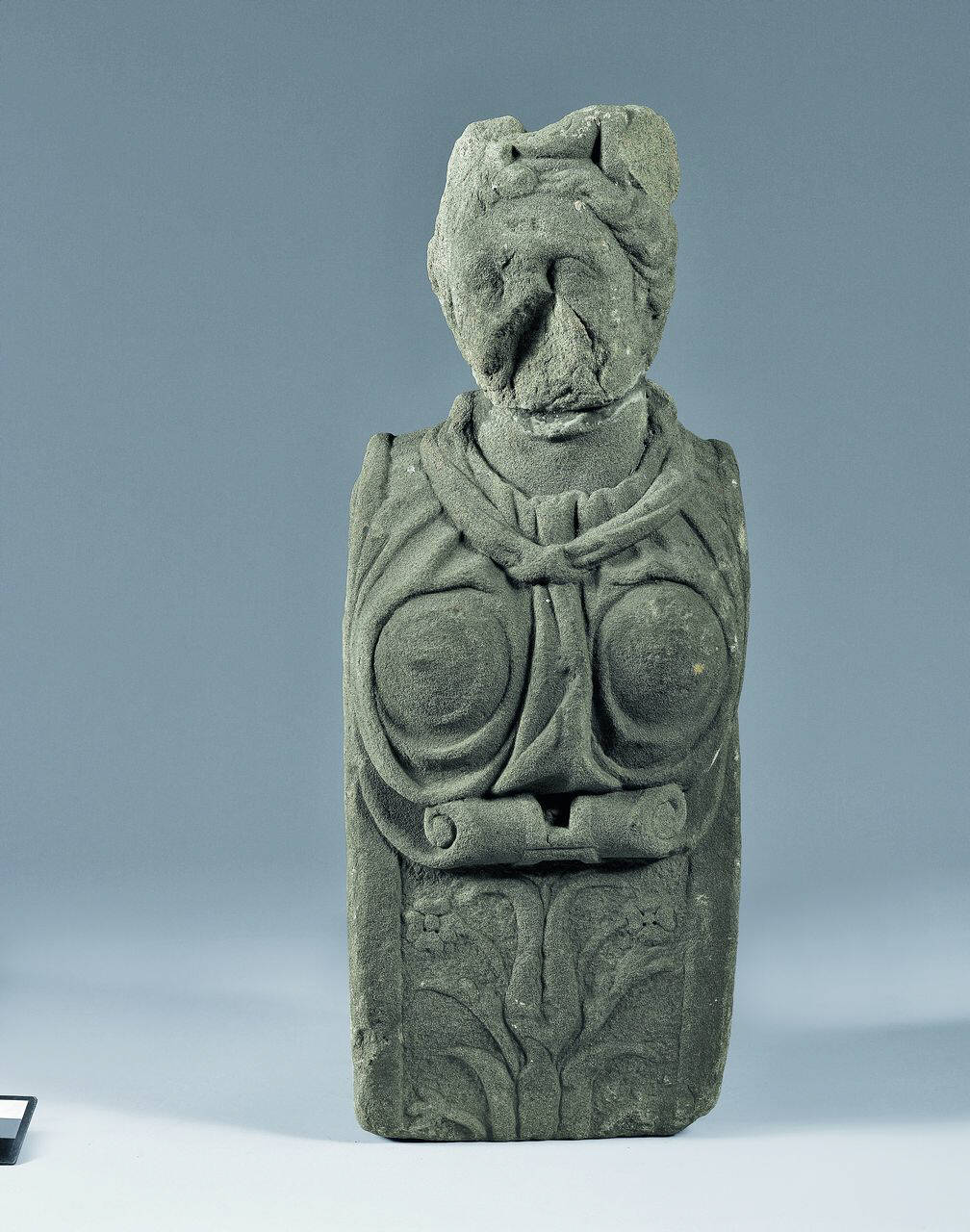 Erma femminile con testa volta a sinistra, in pendant (erma) di Scultore - ambito lombardo (fine/inizio sec. XVI)