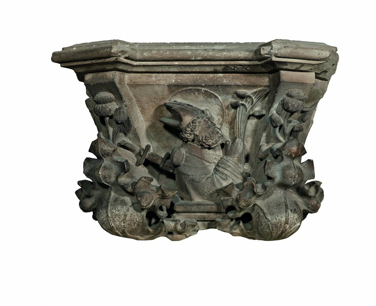 Mensola con santo vescovo tra due figure incomplete (mensola) di Jacopino da Tradate (ambito) (primo quarto sec. XV)