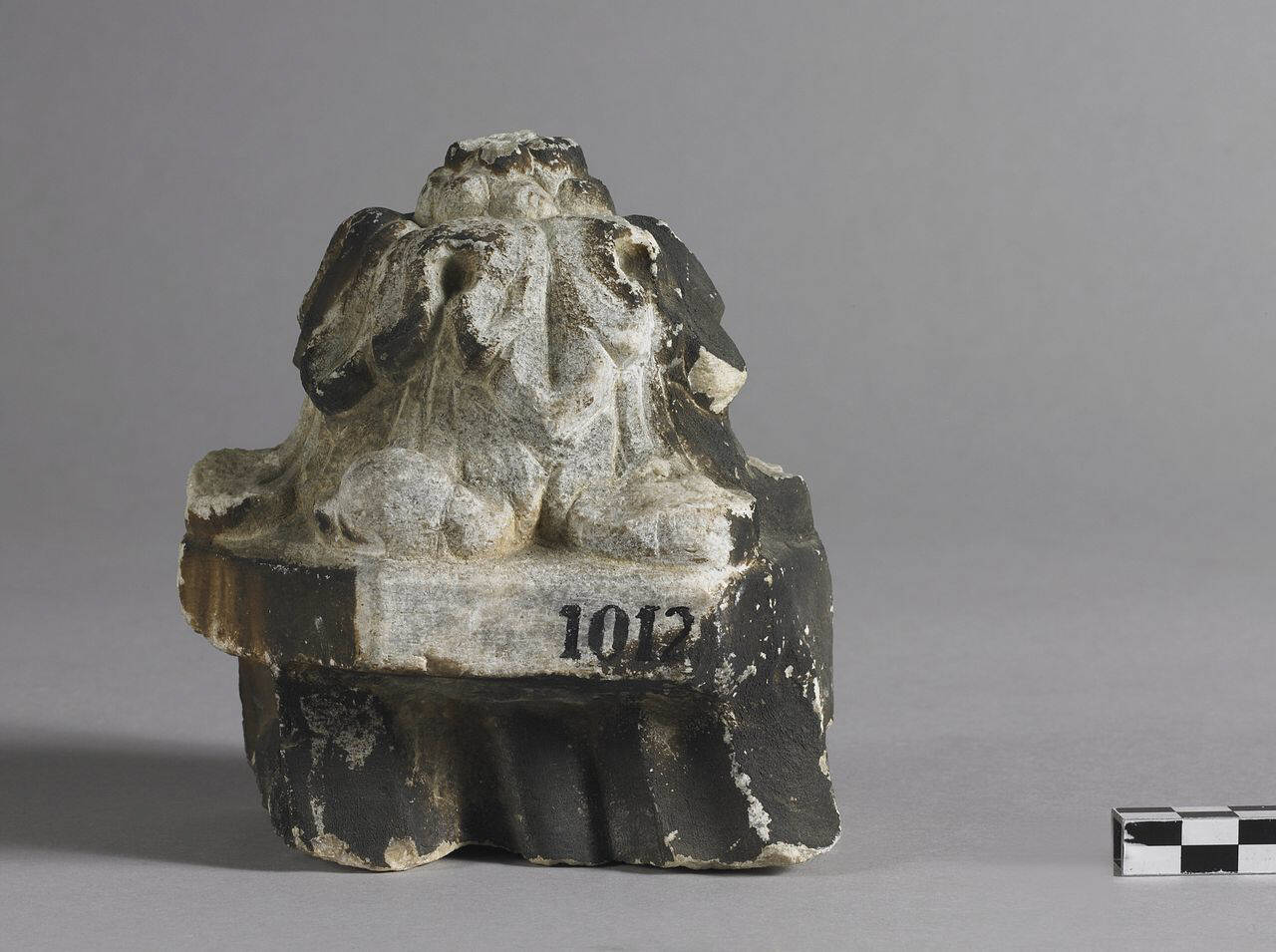 Parte terminale di guglia (guglia, frammento di ?) di Scultore - ambito lombardo (fine/inizio sec. XIV)