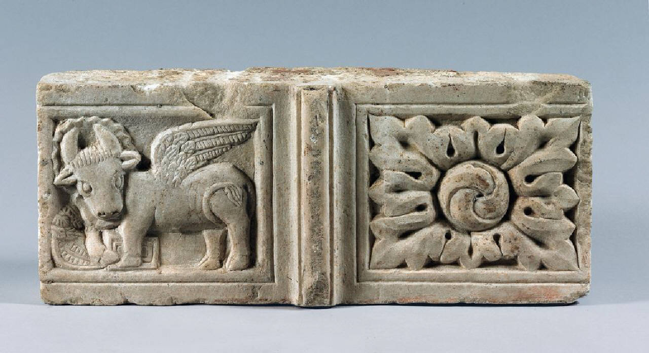 Formelle binate con simbolo di San Luca e motivo vegetale (portale, parte di?) di Scultore - ambito lombardo (fine/inizio sec. XIII)