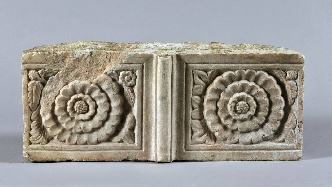 Formelle binate con motivi vegetali da Santa Tecla (portale, parte di?) di Scultore - ambito lombardo (fine/inizio sec. XIII)