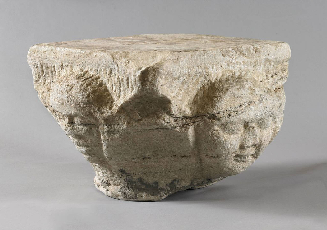 Capitello con quattro teste, incompiuto ? (capitello) di Scultore - ambito lombardo (sec. XIV)