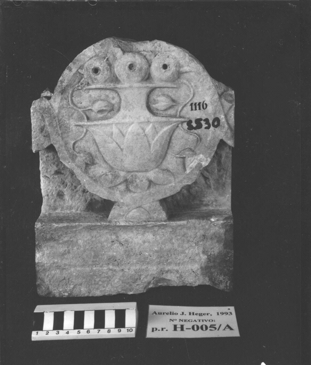 Balaustra a traforo: elemento con vaso (balaustra, frammento di) di Scultore - ambito veneto (fine sec. XV)