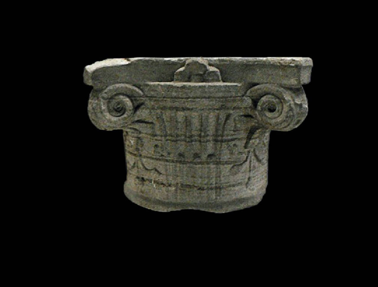 Capitello con calato baccellato (capitello) di Scultore - ambito lombardo (fine/ inizio sec. XV)