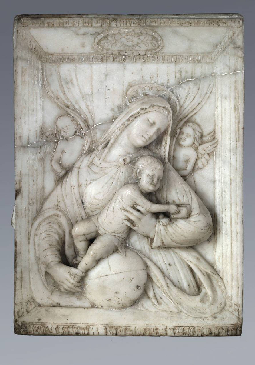 Madonna con bambino e angeli (lastra, altorilievo) di Scultore - ambito lombardo (prima metà sec. XVI)
