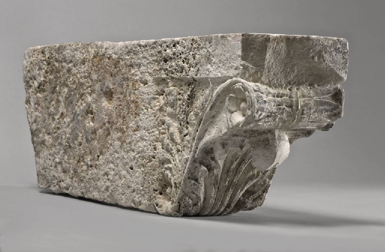 Mensola con voluta a motivi vegetali, in pendant (mensola) di Scultore - ambito lombardo (ultimo quarto sec. XVI)