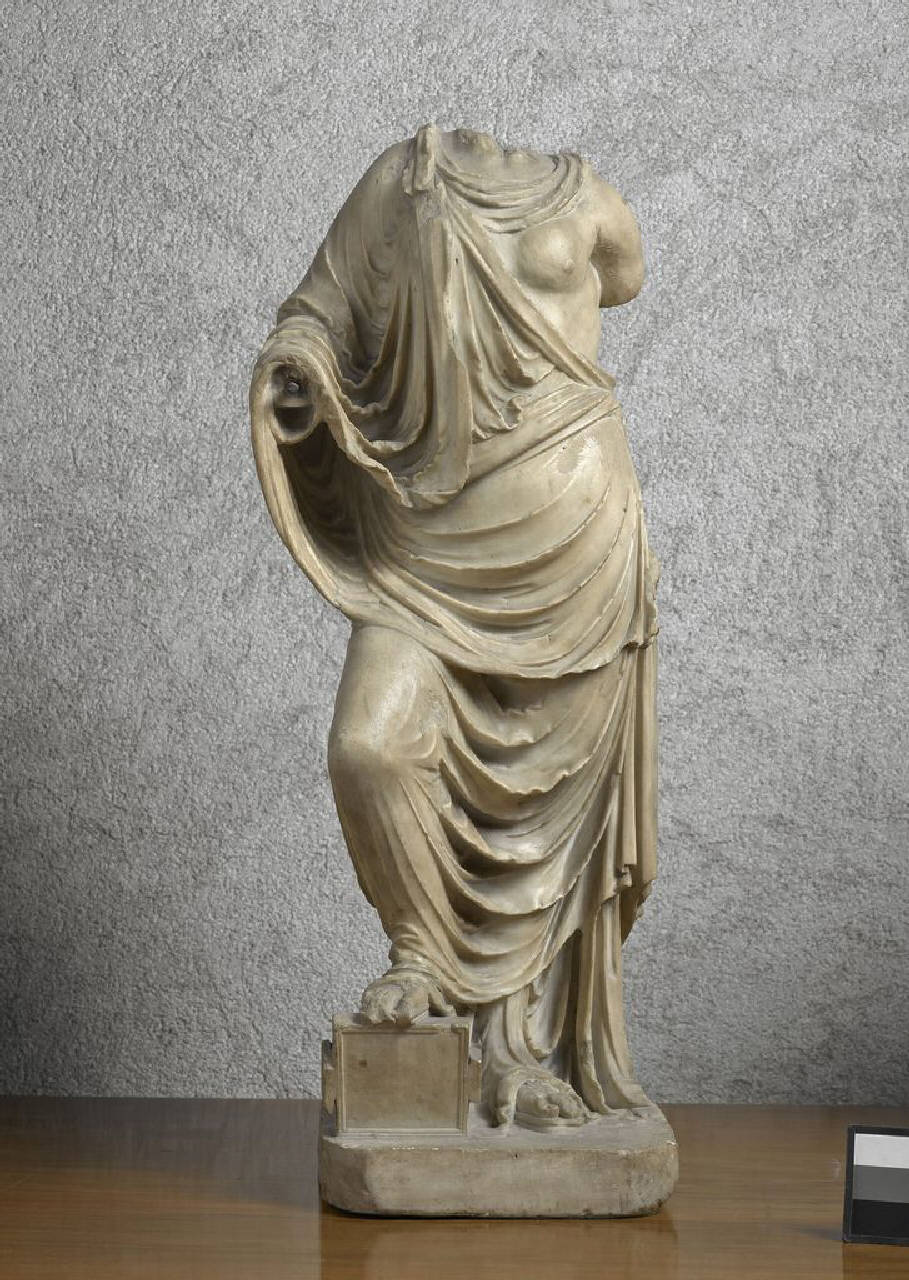 Figura femminile acefala (statua acefala) di Busti, Agostino detto Bambaia (o Bambaja) (primo quarto sec. XVI)