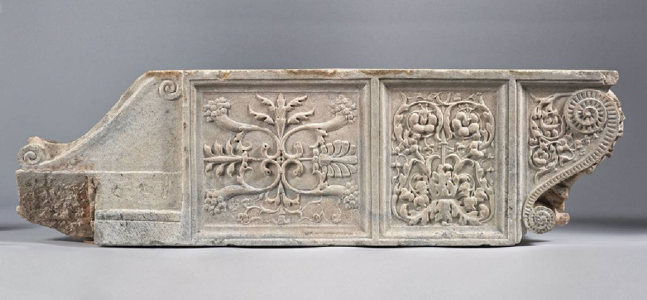 Mensola a doppio sbalzo (mensola) di Scultore - ambito lombardo (primo quarto sec. XVI)