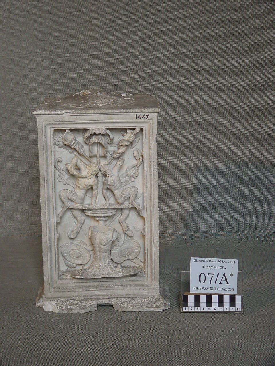 Calco del pilastrino con coppia di satiri del monumento di Gaston de Foix (pilastrino) di Pierotti, Pietro (terzo quarto sec. XIX)