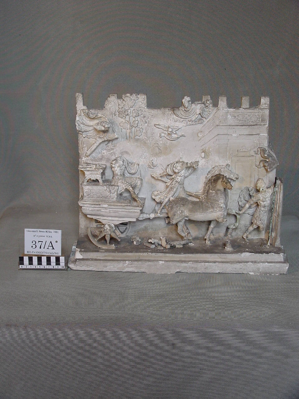 Calco del rilievo raffigurante una processione verso una contesa (Carro trionfale) (lastra, altorilievo) di Pierotti, Pietro (terzo quarto sec. XIX)