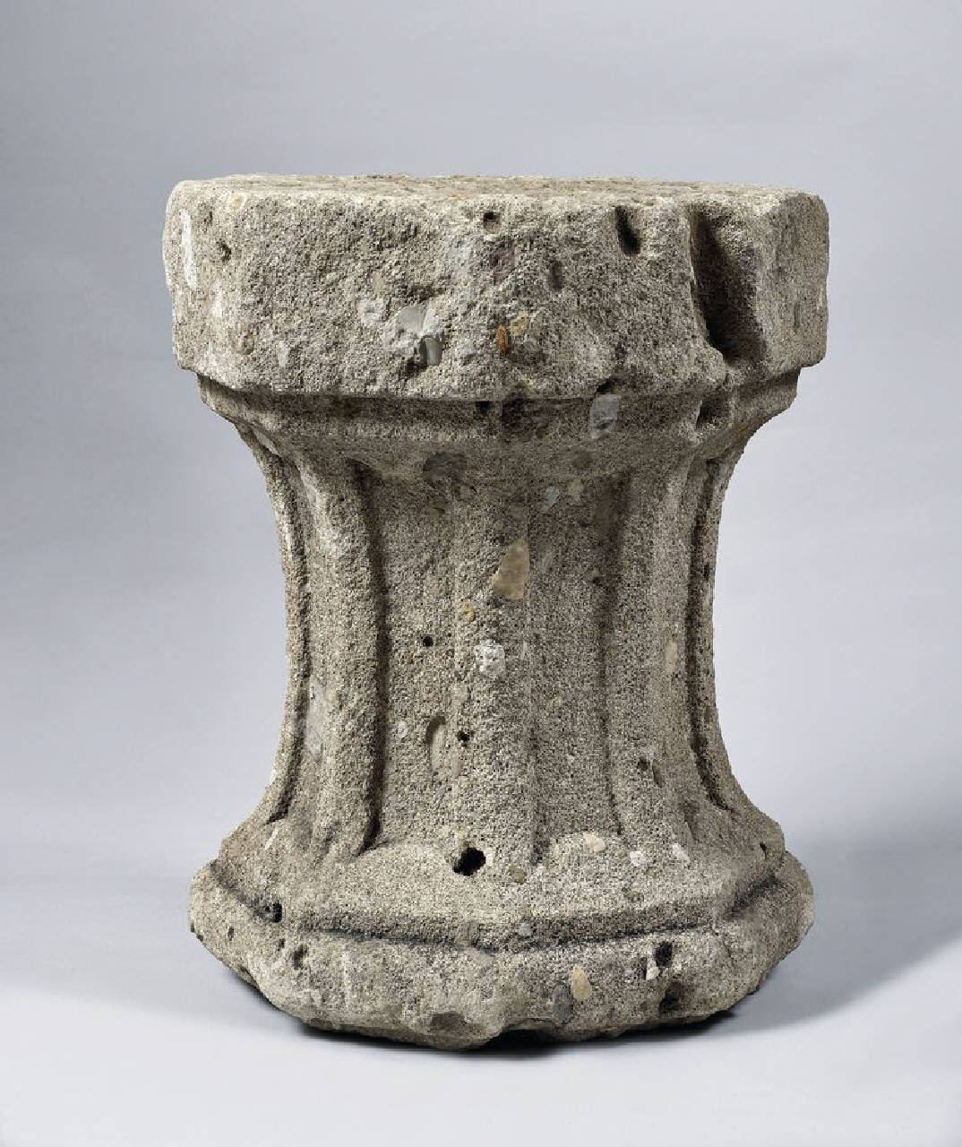 Base cilindrica (balaustra, parte di) di Scultore - ambito lombardo (ultimo quarto sec. XVII)