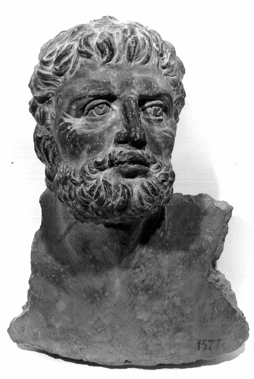 Busto virile colossale con testa volta a destra (busto, parte di) di Plasticatore - ambito lombardo (fine/inizio sec. XV)