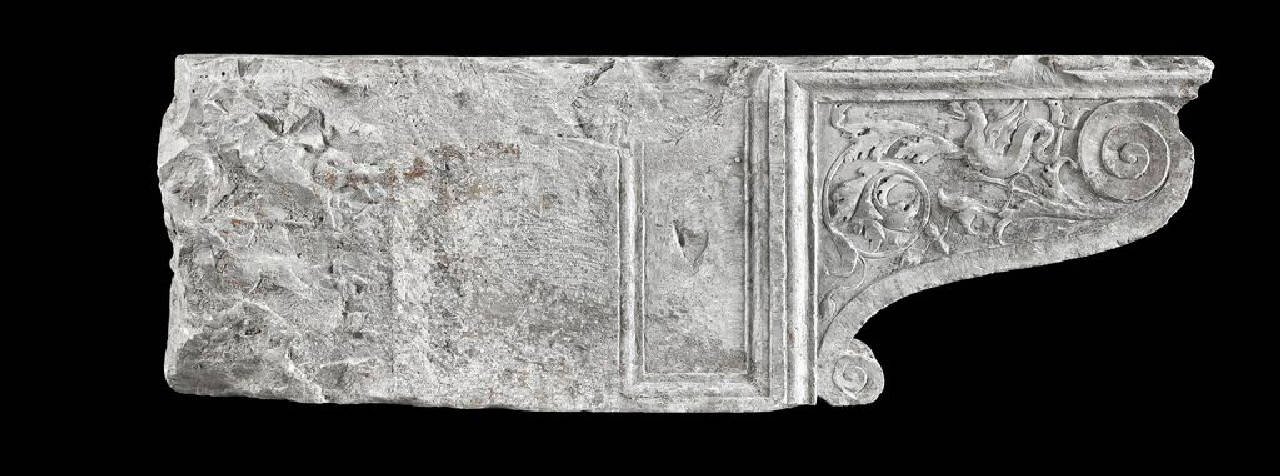 Mensola a S (mensola) di Scultore - ambito lombardo (primo quarto sec. XVI)