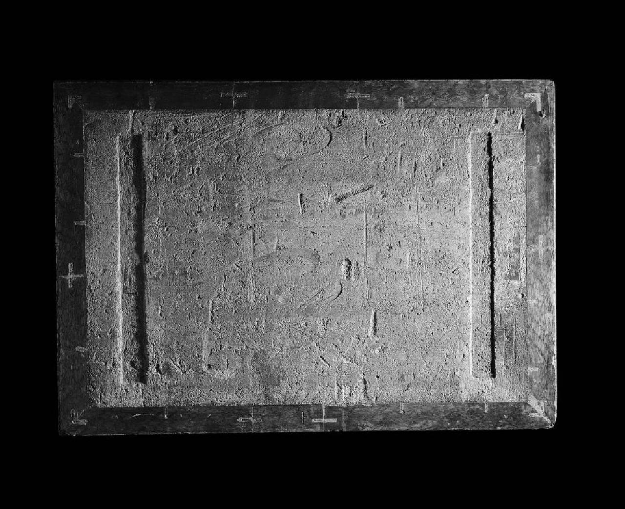 Lastra con bordi modanati (lastra) di Lapicida - ambito lombardo (sec. XX)