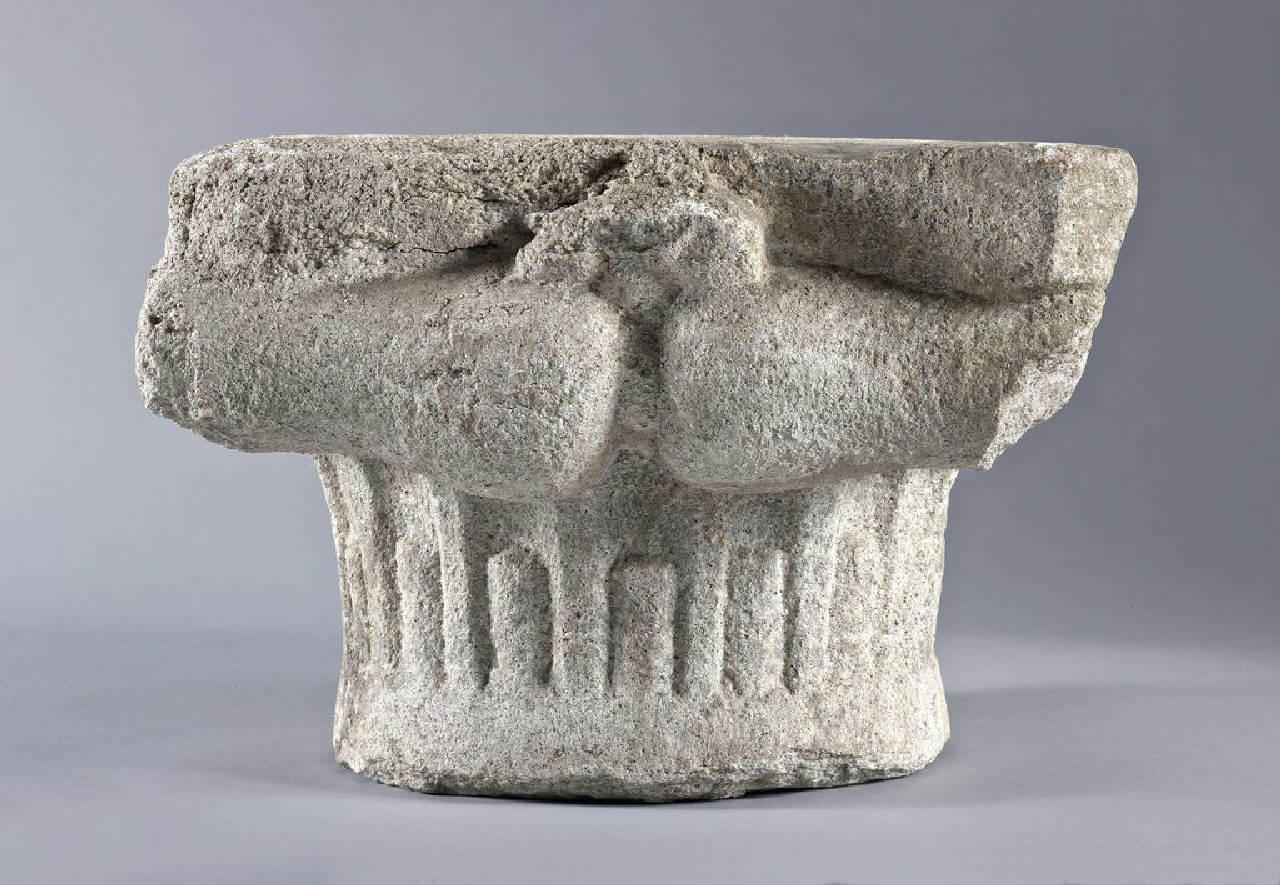 Capitello da casa Missaglia ? (capitello) di Scultore - ambito lombardo (seconda metà sec. XV)